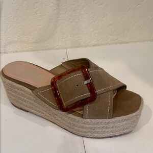 Zara Tan Wedge Sandals with Cross-Strap Design